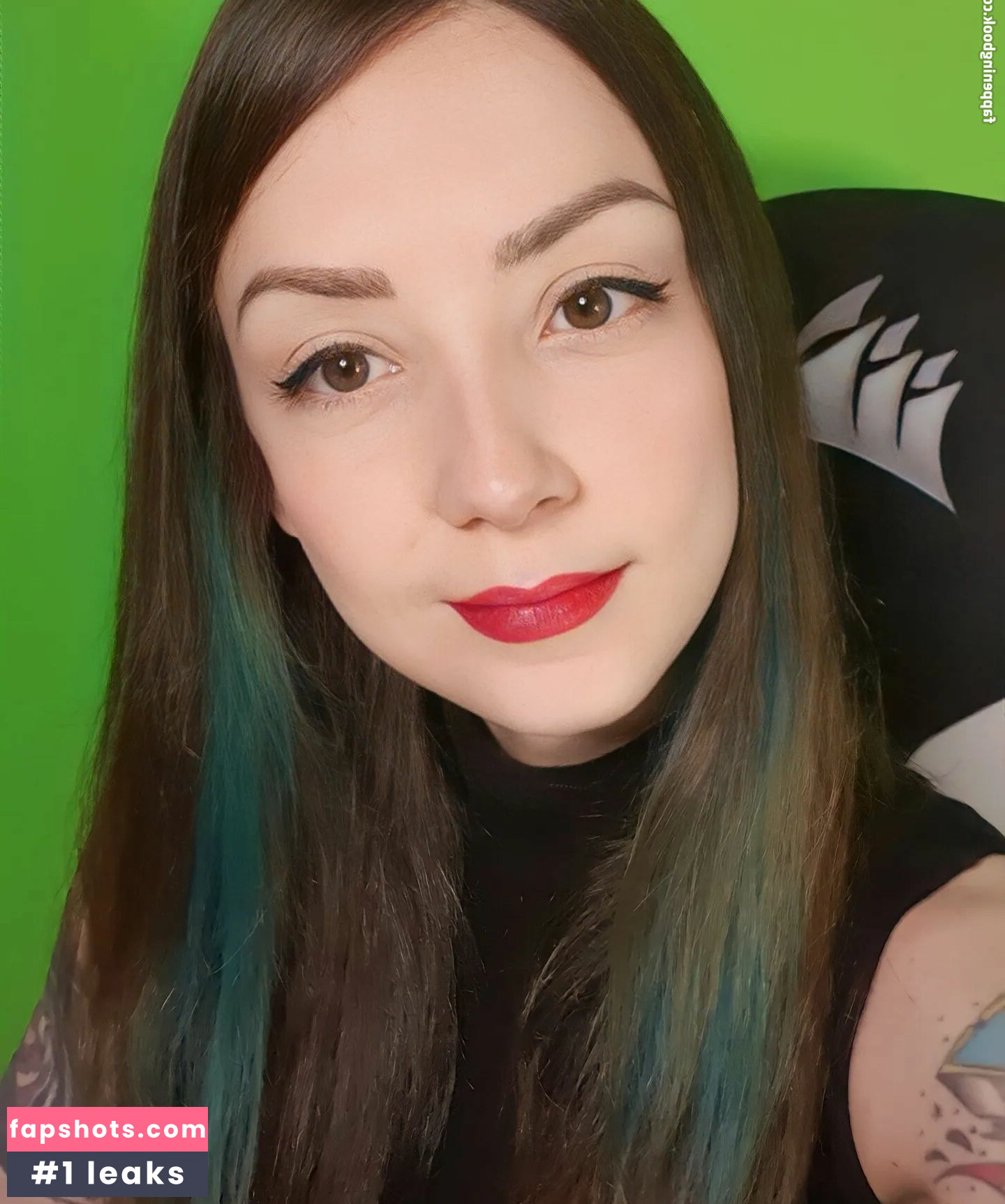 Thaísjoga gallery photo #6