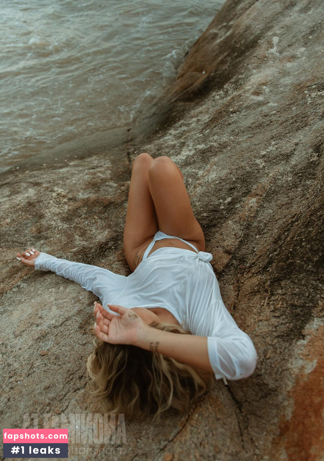 Thamy Araujo gallery photo #11