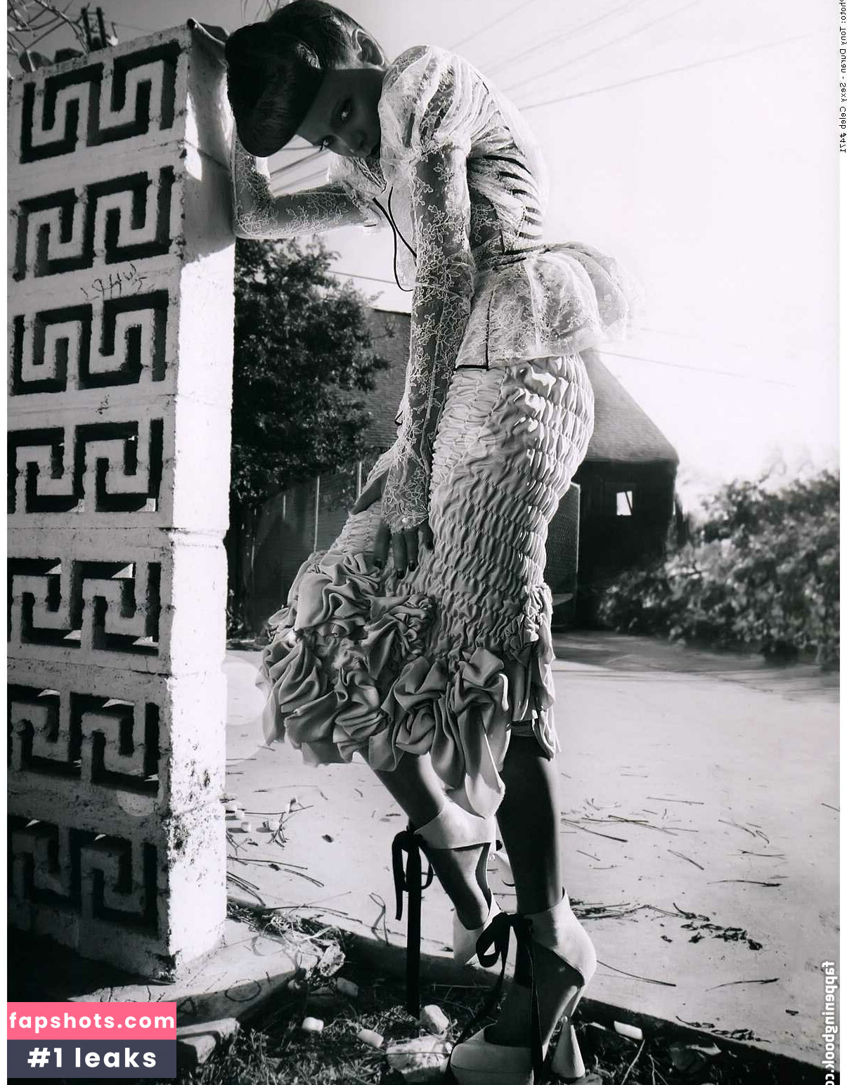 Thandie Newton gallery photo #22