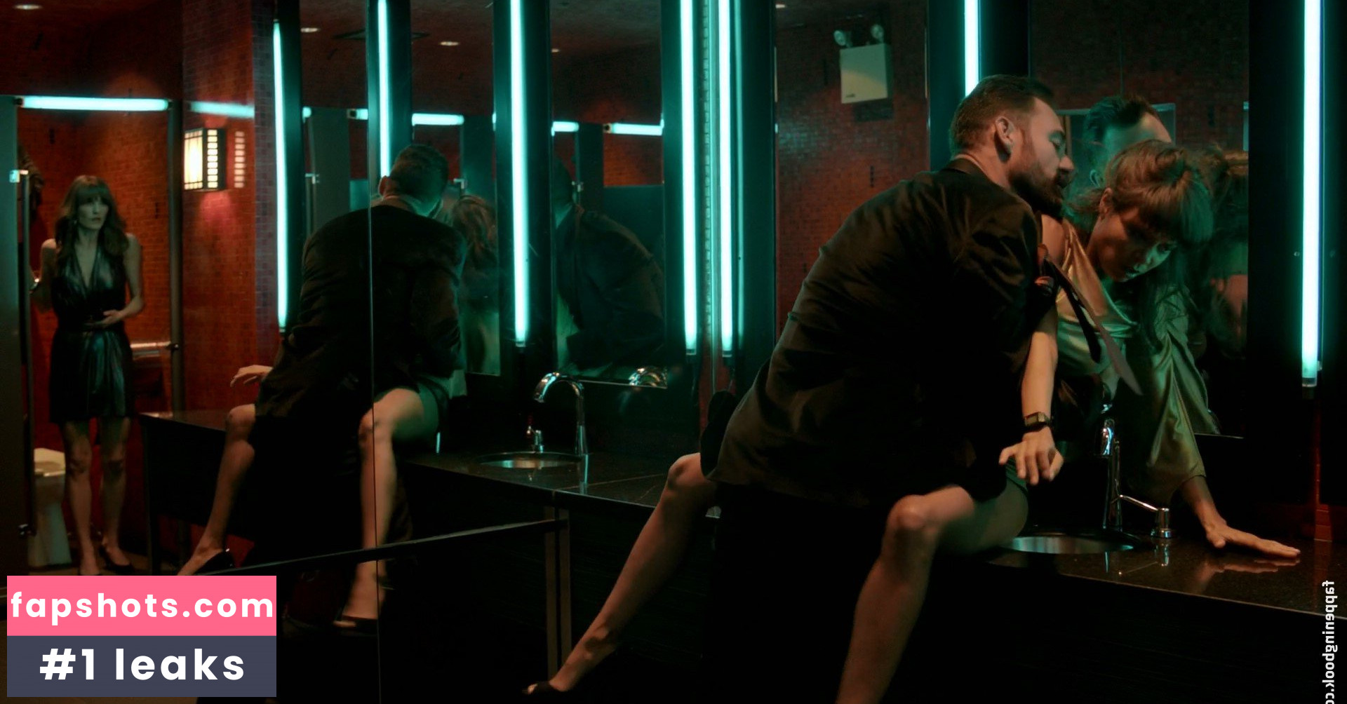 Thandie Newton gallery photo #68