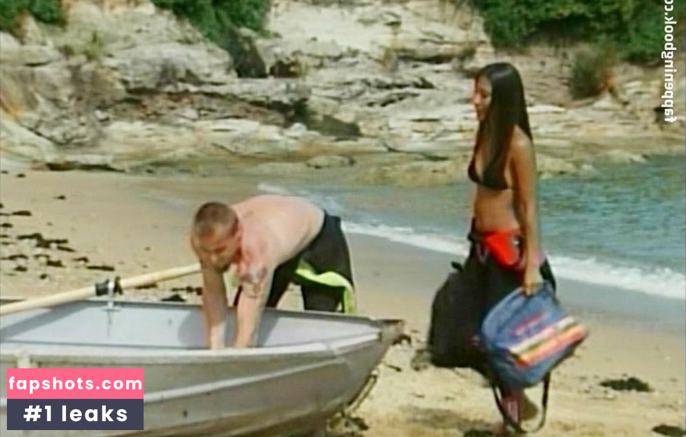 Tharini Mudaliar nude babe gallery