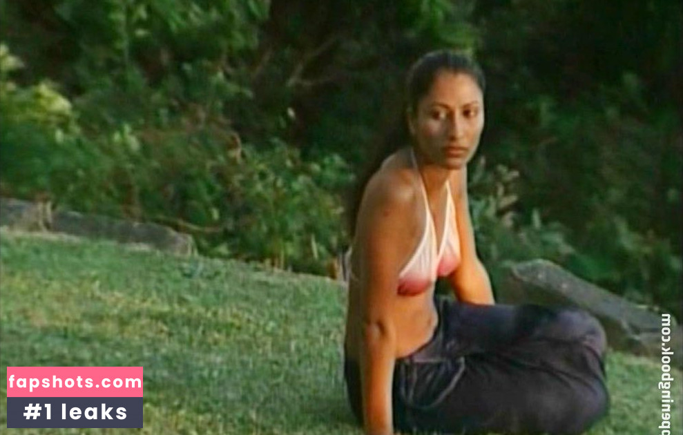 Tharini Mudaliar gallery photo #3