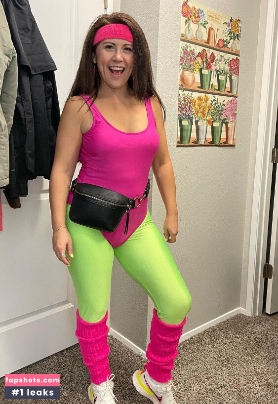 That Mom Kayla gallery photo #5