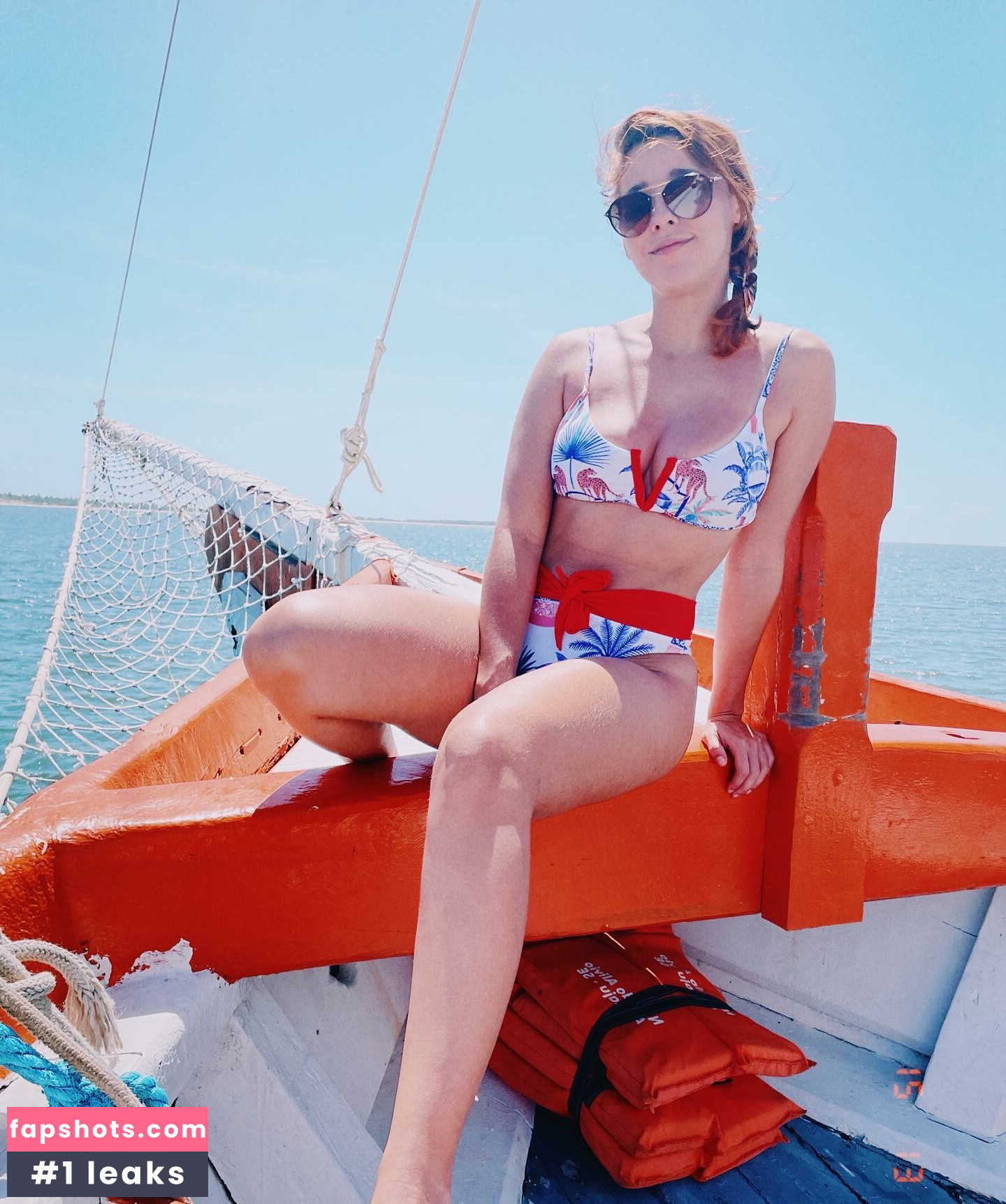 Thati Lopes gallery photo #22