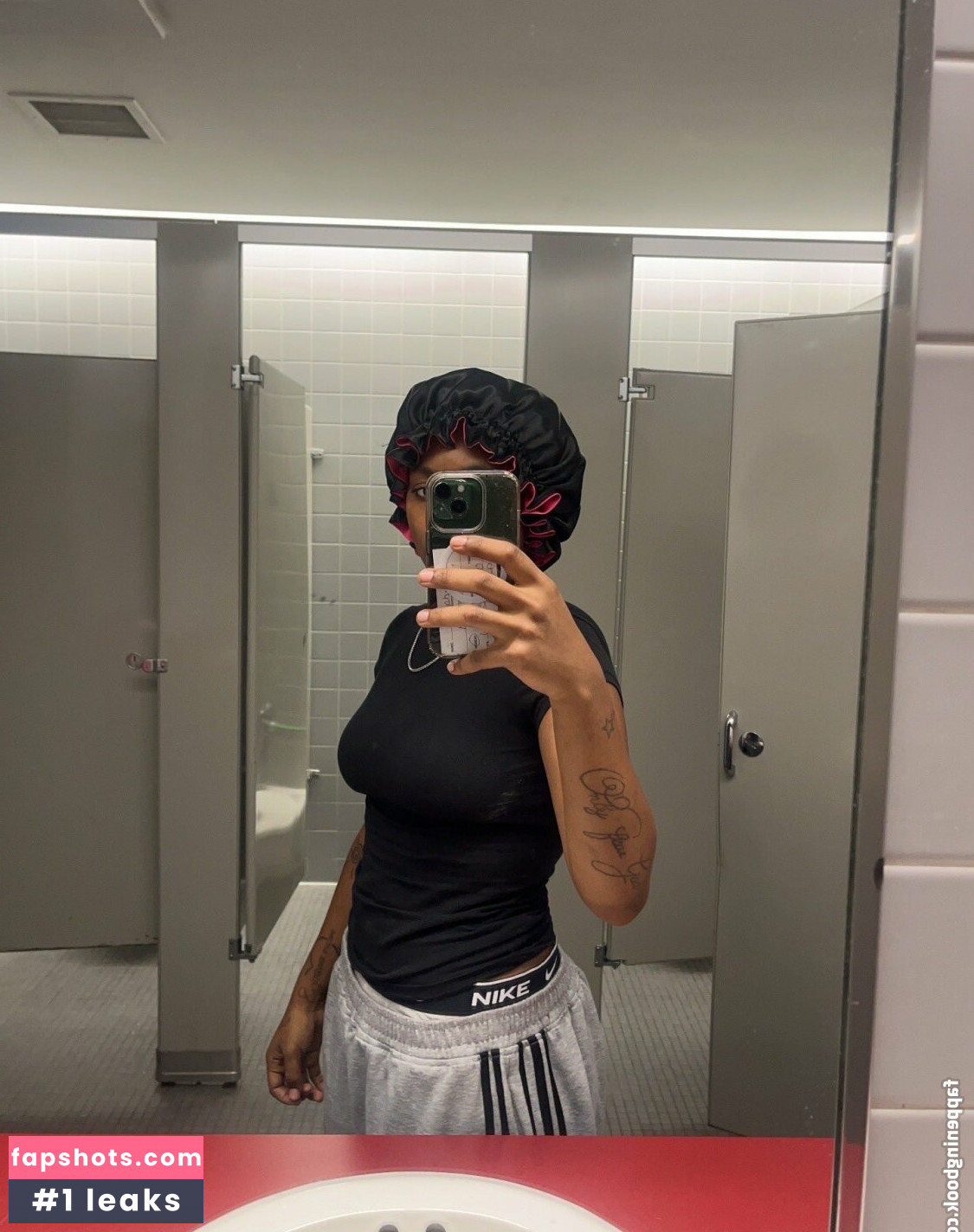 thatthickkstudd nude babe gallery