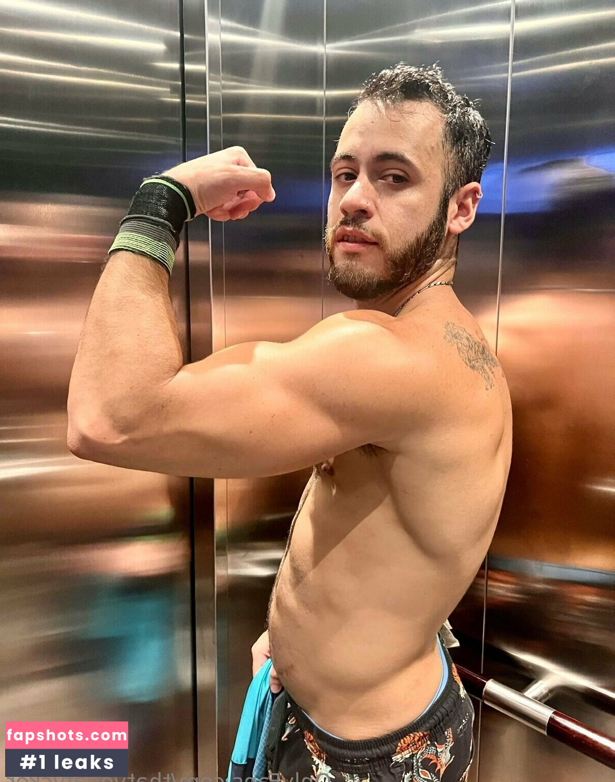 thatyogafvcker gallery photo #8