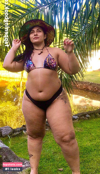 Thays Alves gallery photo #5