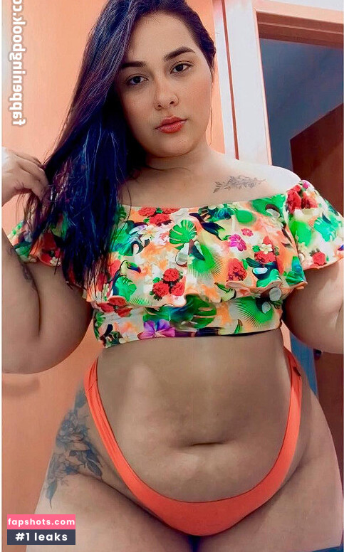 Thays Alves gallery photo #6