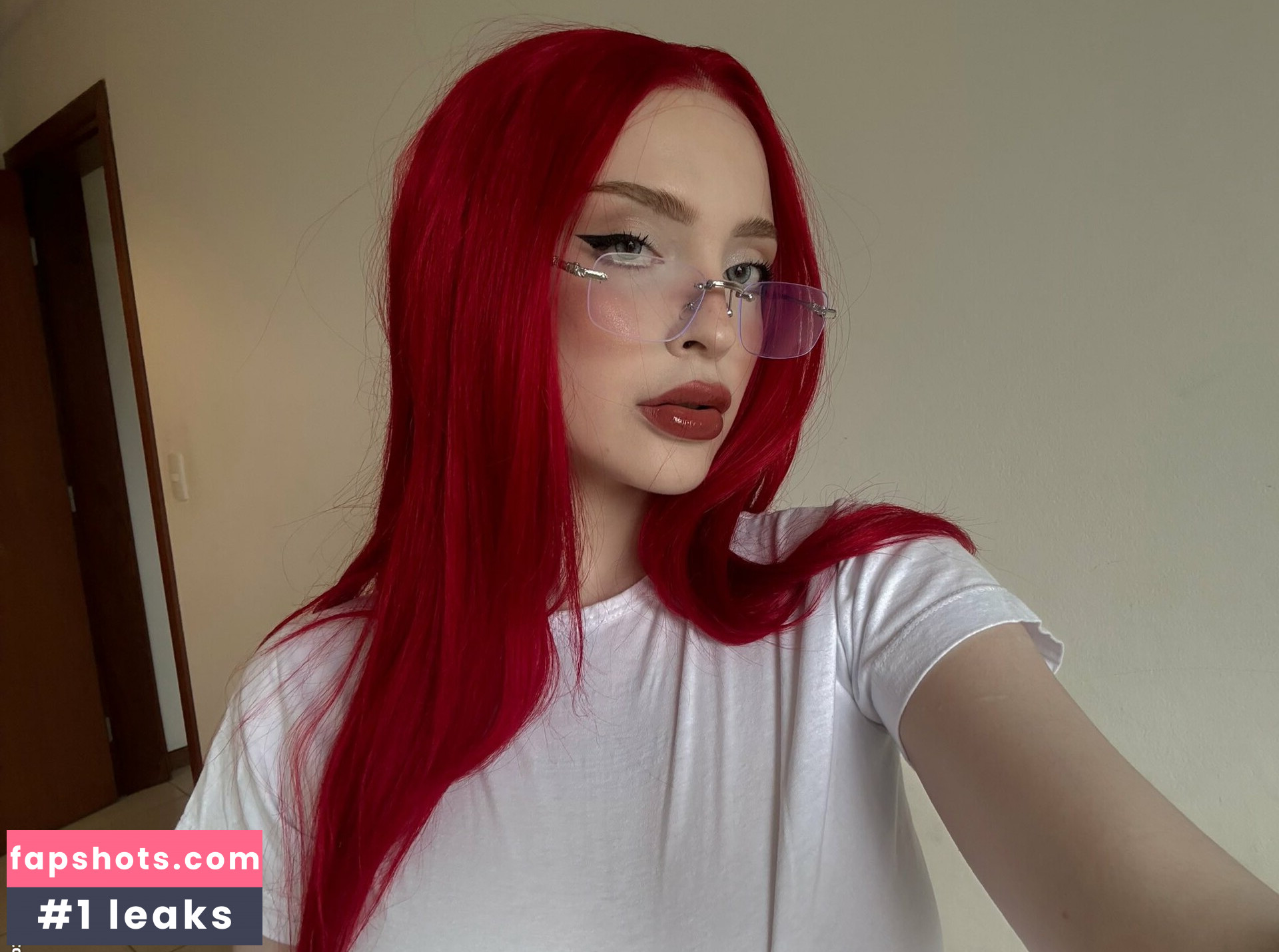 Thayse Kloppel gallery photo #5