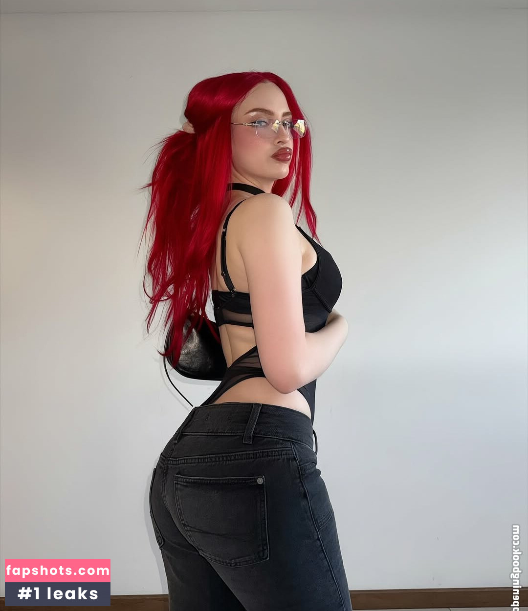 Thayse Kloppel gallery photo #9