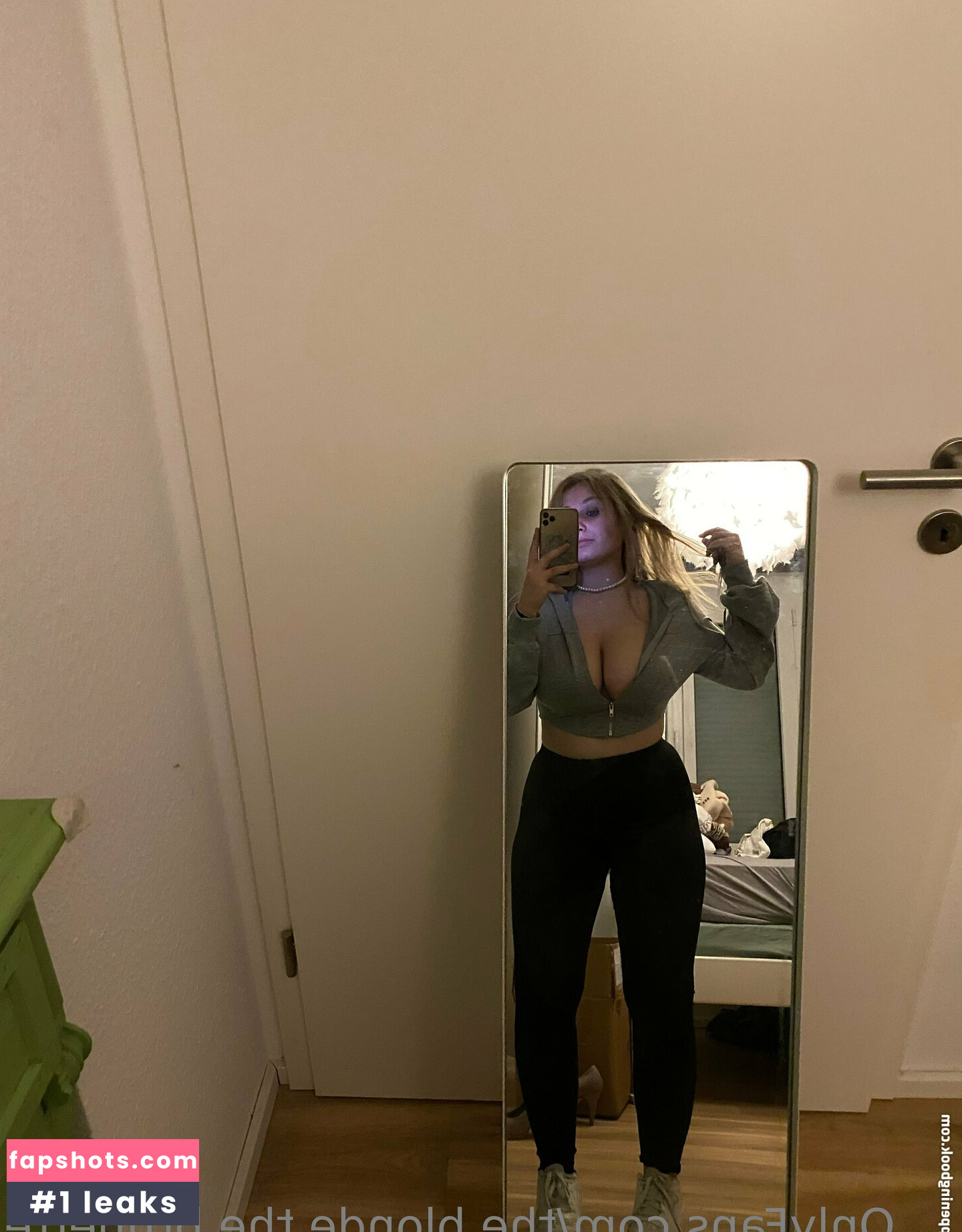 the.blonde.the.brunette gallery photo #2