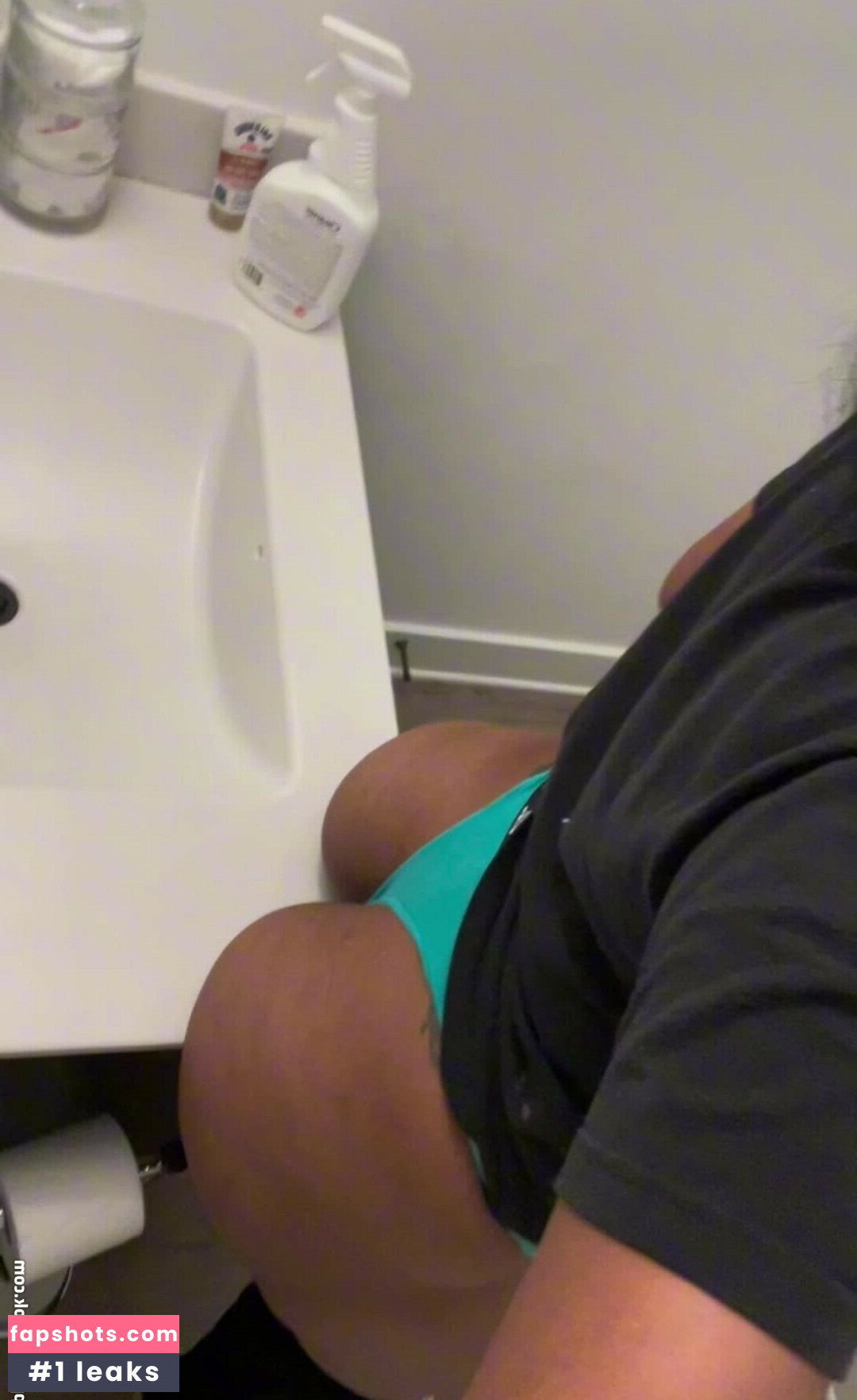 The Cleaning Bunny gallery photo #3