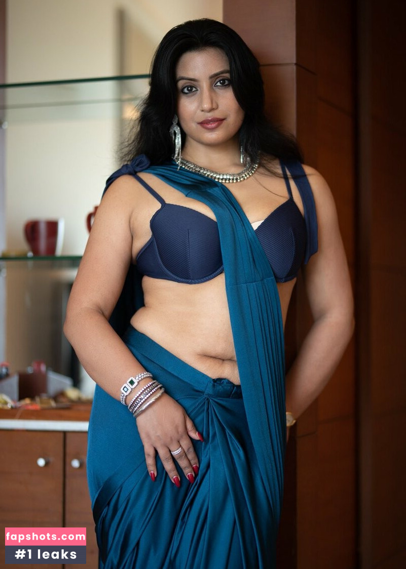 The_doe_eyed_gurl gallery photo #3