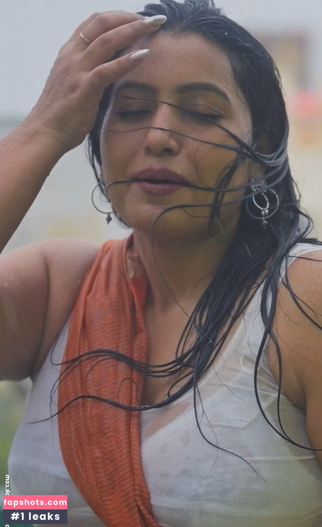 The_doe_eyed_gurl gallery photo #10