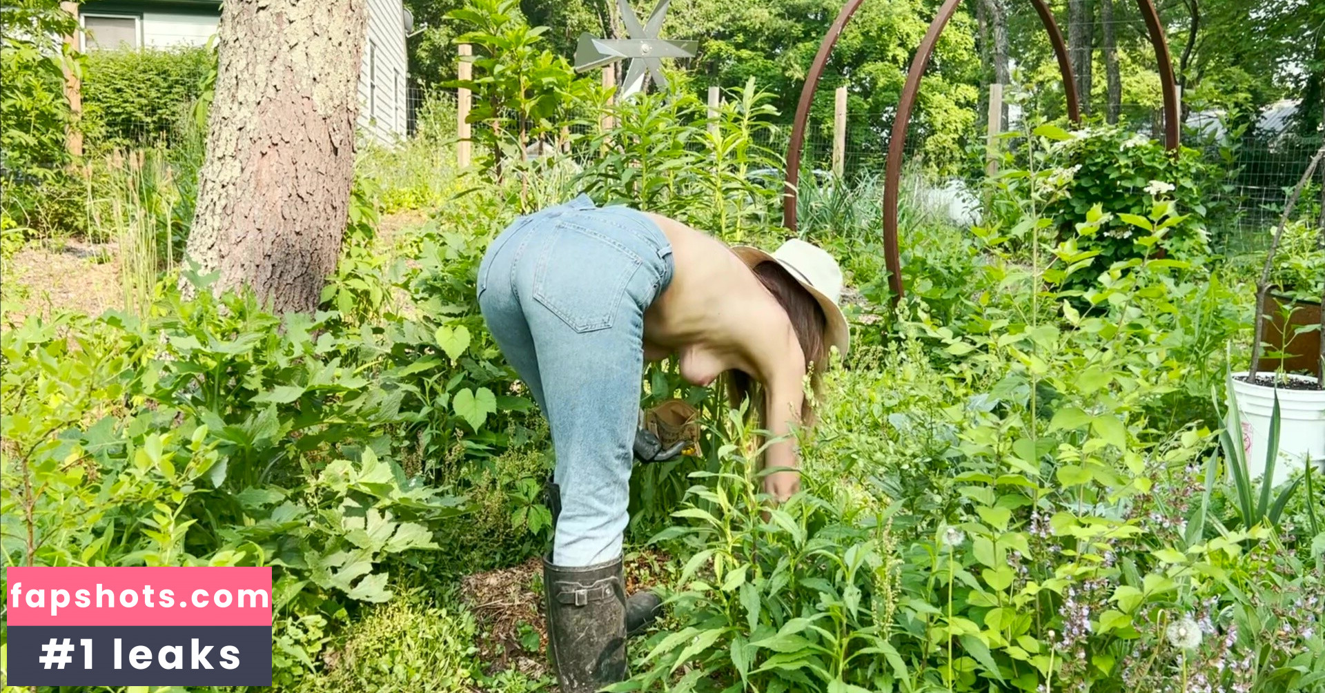 The Naked Gardener Nude Leaks OnlyFans Photos #7 - LeakJerk