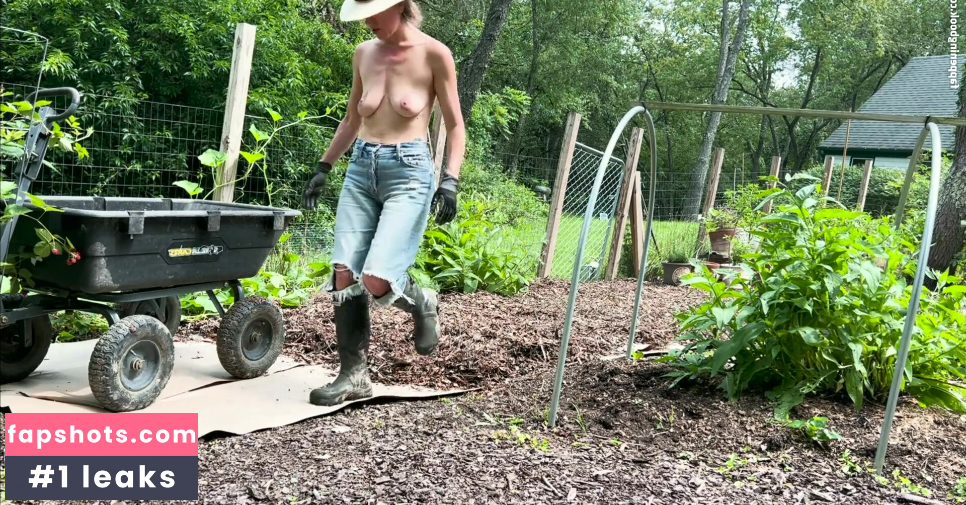 The Naked Gardener Nude Leaks OnlyFans Photos #8 - LeakJerk