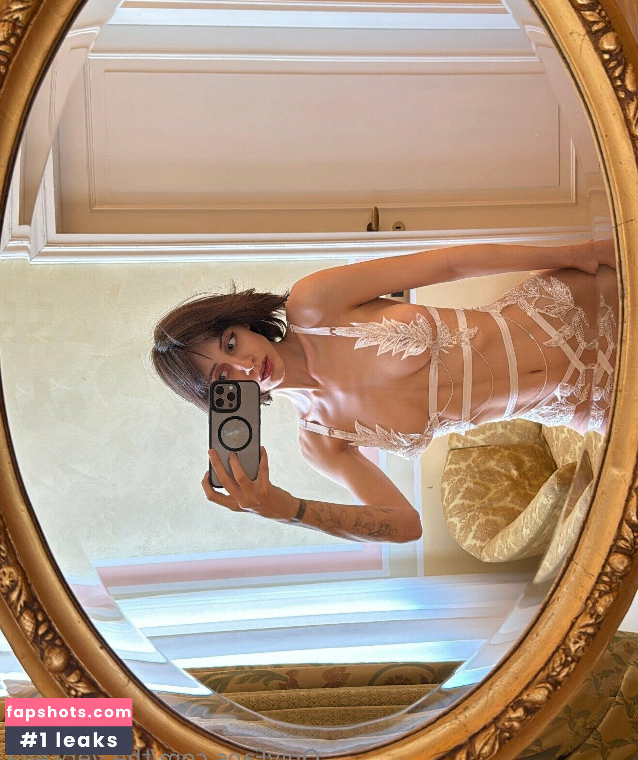 the.very.elfa gallery photo #6