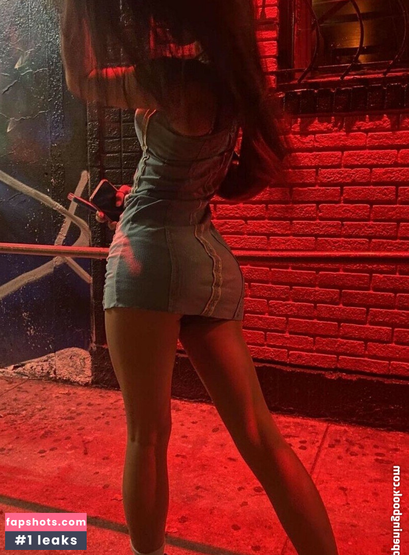 Thea Howe Aka gallery photo #21