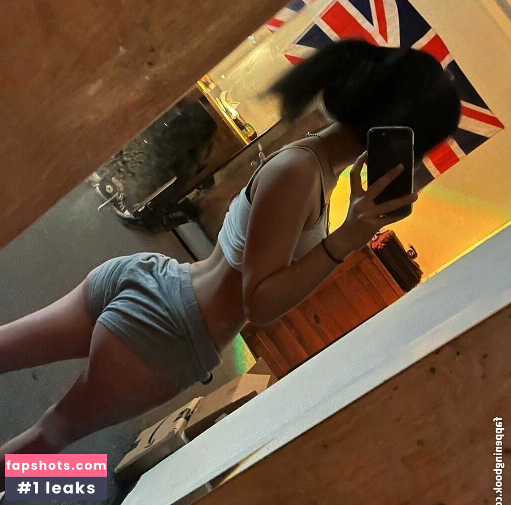 Thea Howe Aka gallery photo #22