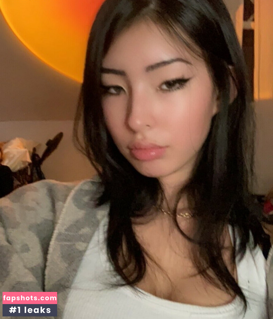 Thea Howe Aka gallery photo #7