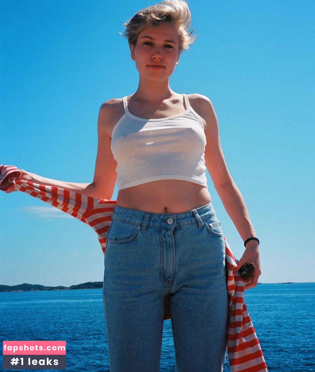 Thea Sofie Loch Naess gallery photo #29