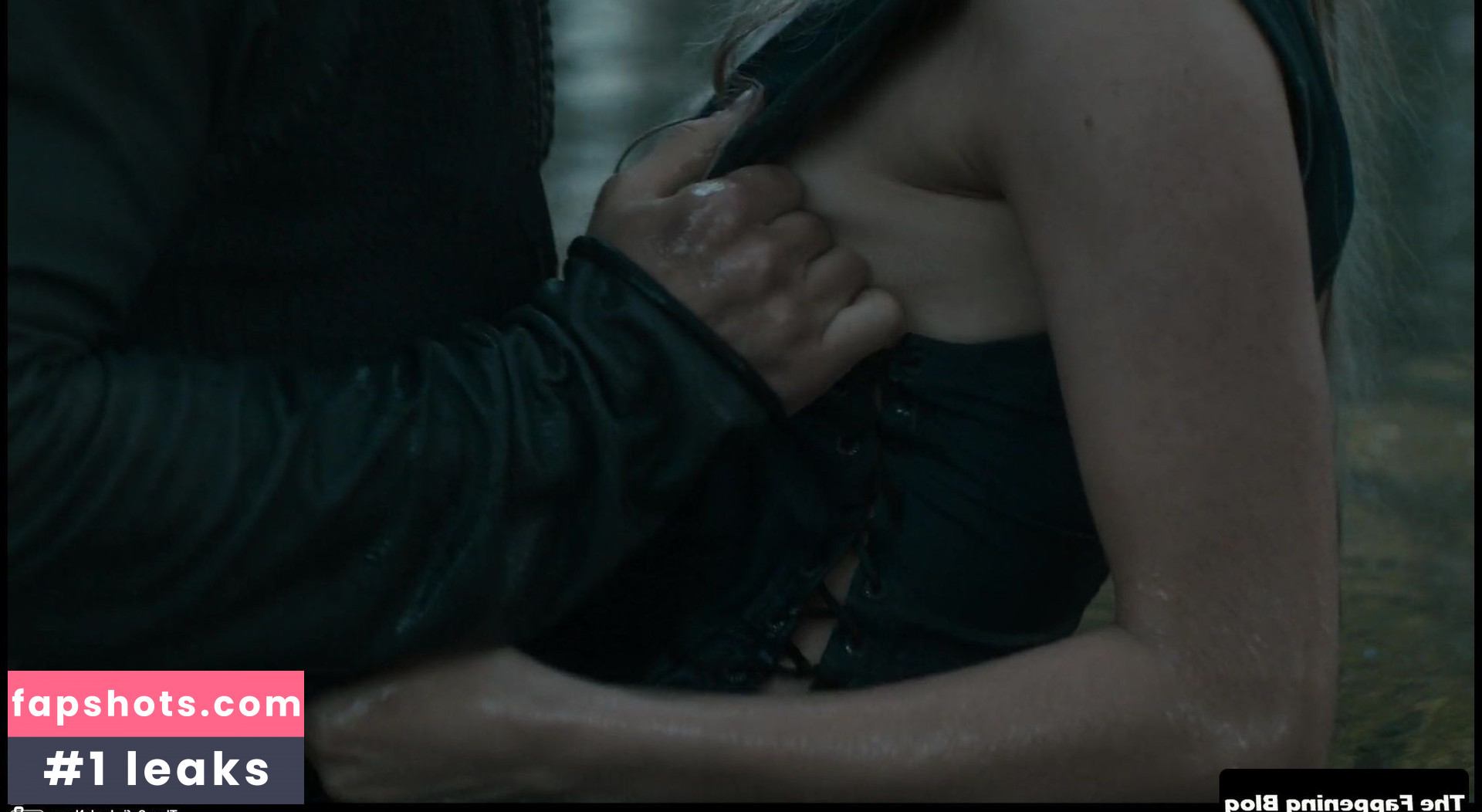 Thea Sofie Loch Naess gallery photo #8