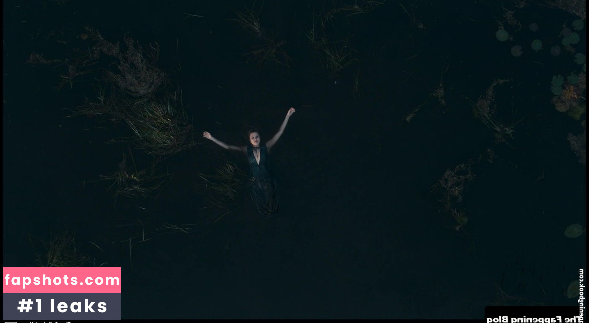 Thea Sofie Loch Naess gallery photo #9