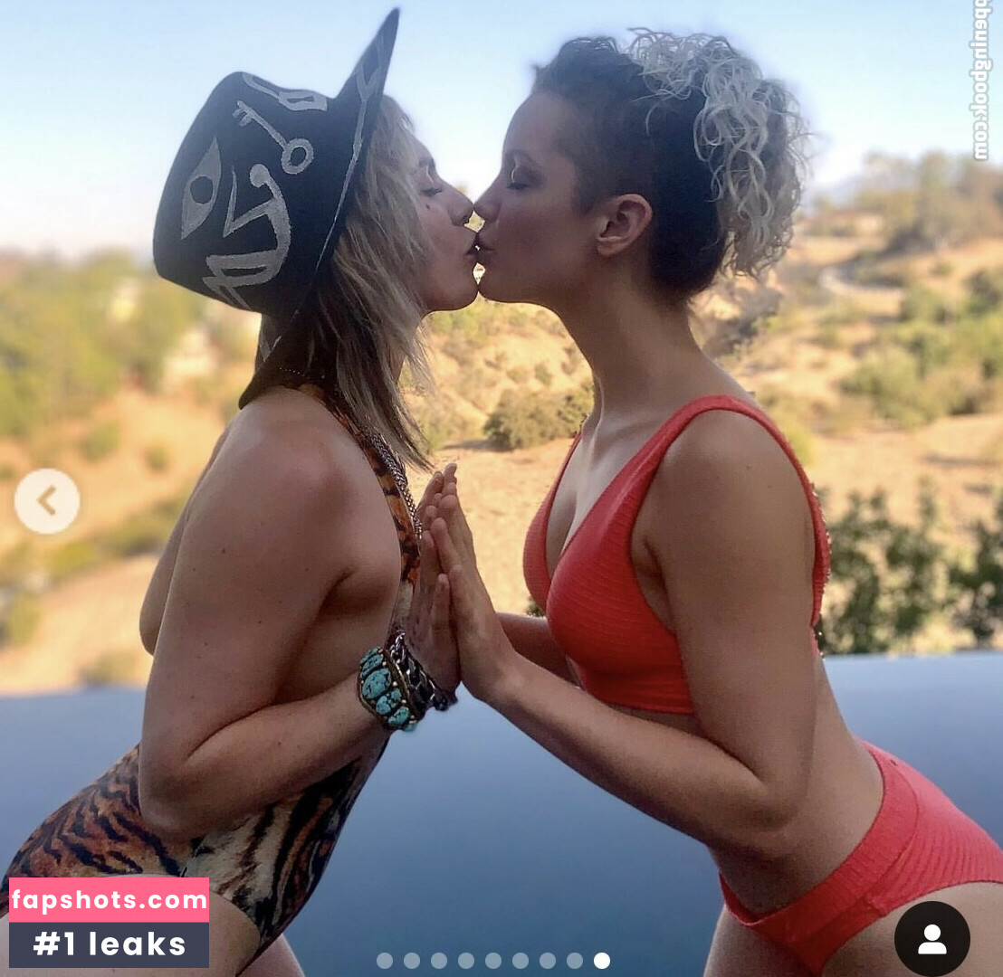 Thea Ulrich nude babe gallery