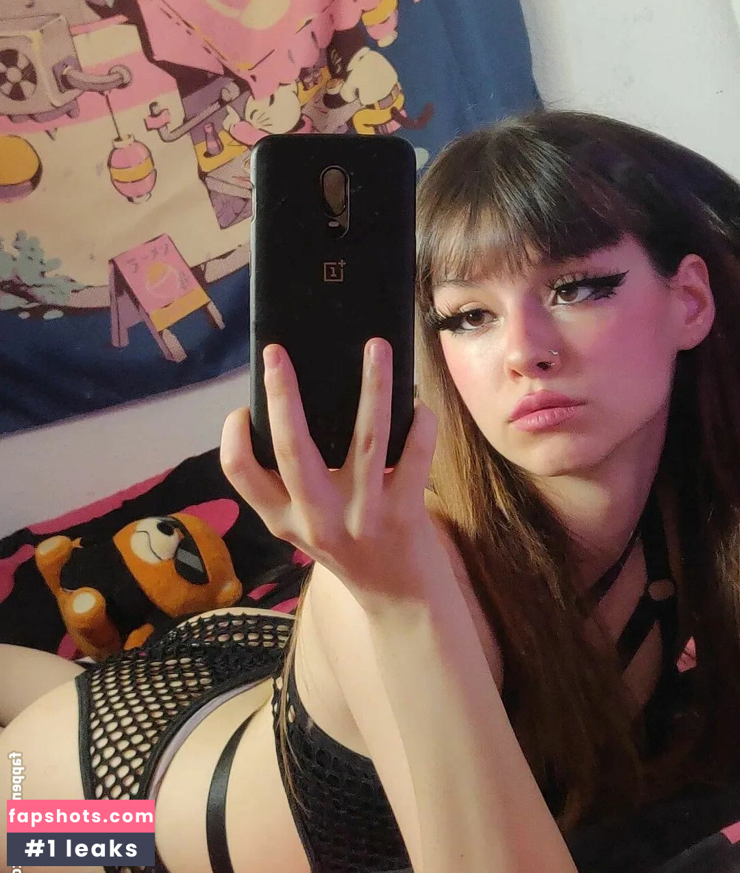 theakaleina gallery photo #2