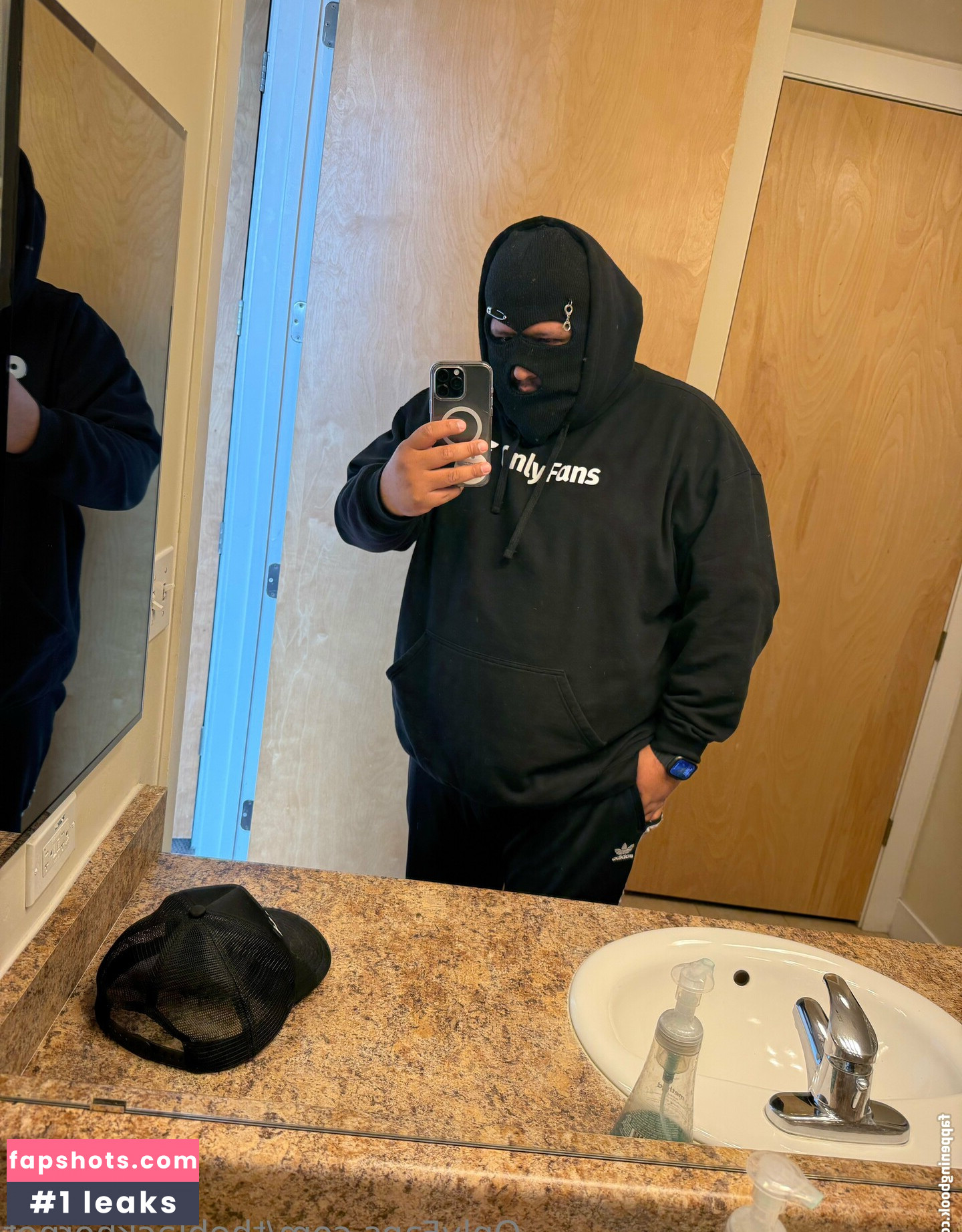 theblackhornet gallery photo #2