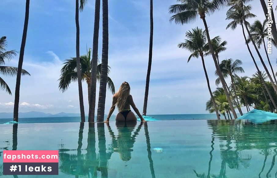 TheBlondie333 gallery photo #6