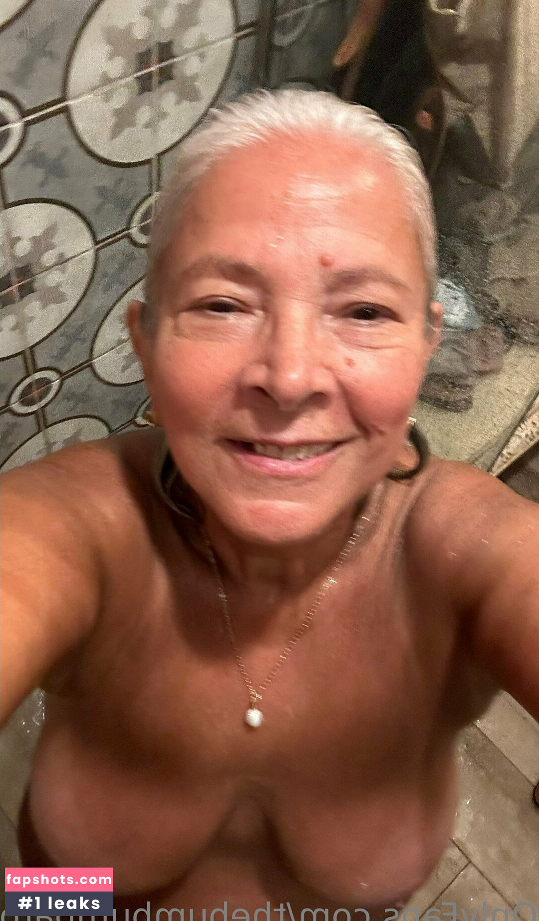 thebumbumbaroness nude babe gallery