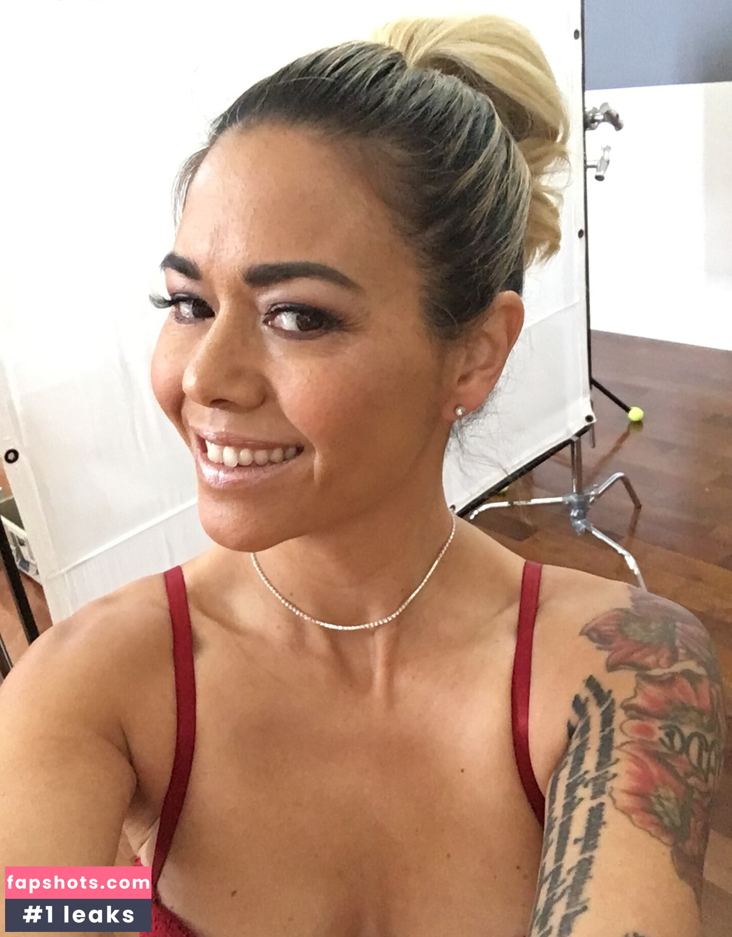 thedanavespoli gallery photo #50