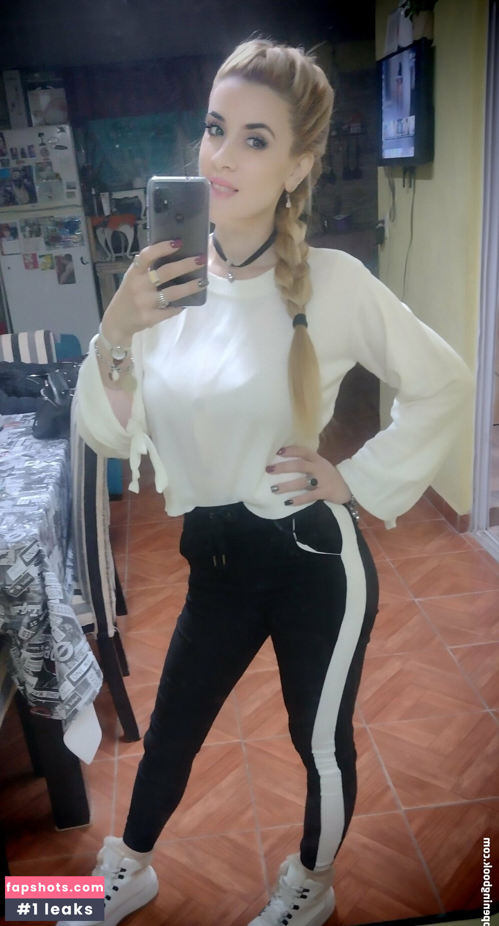 thedevilhot gallery photo #19