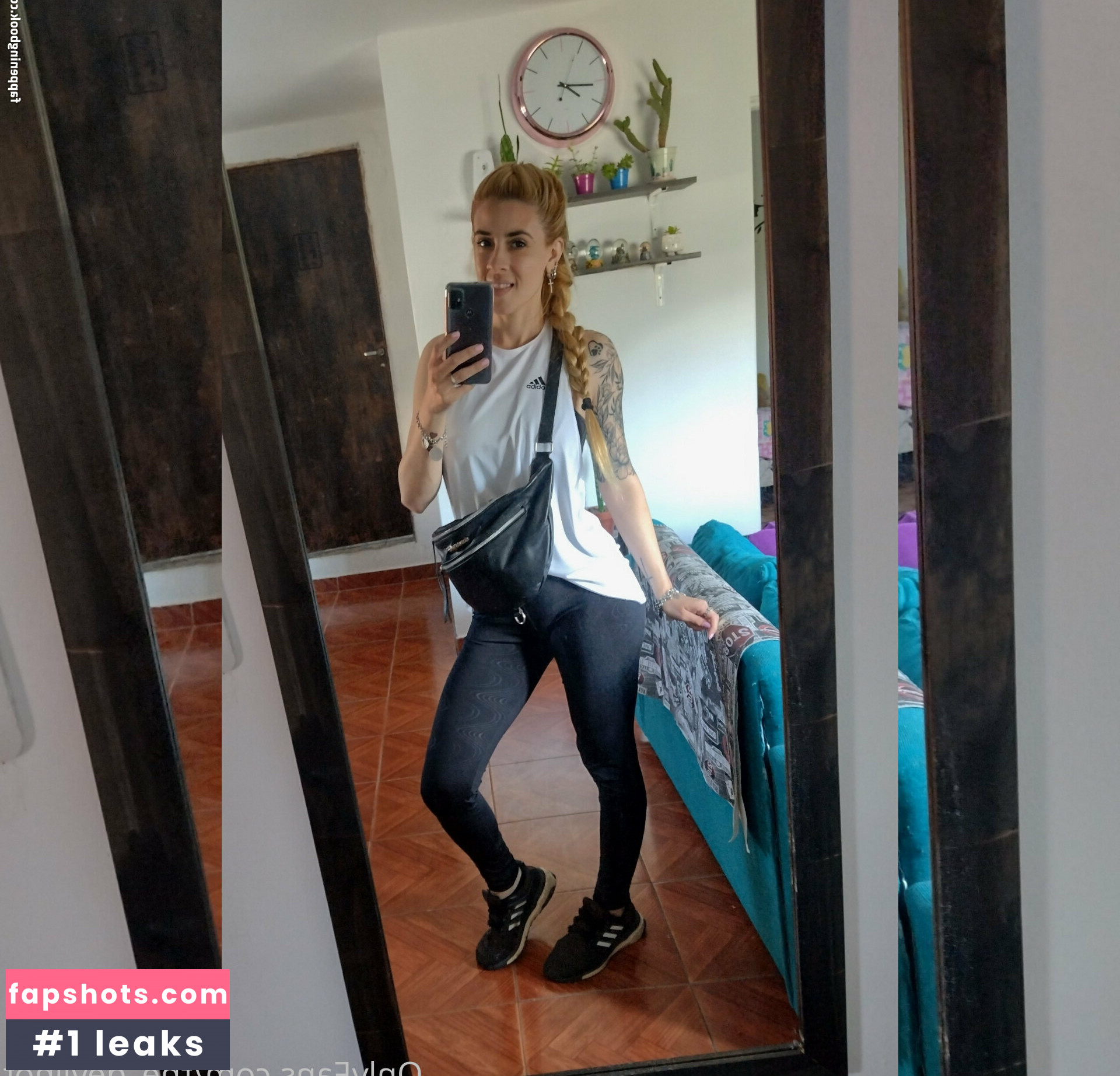 thedevilhot gallery photo #5