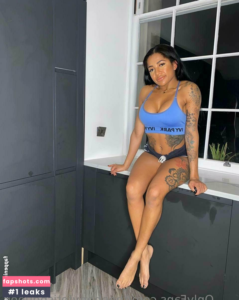 theebonyfetishqueen gallery photo #5