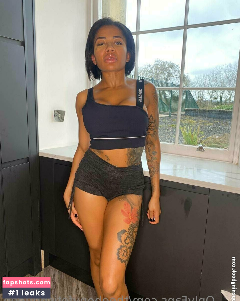 theebonyfetishqueen gallery photo #10