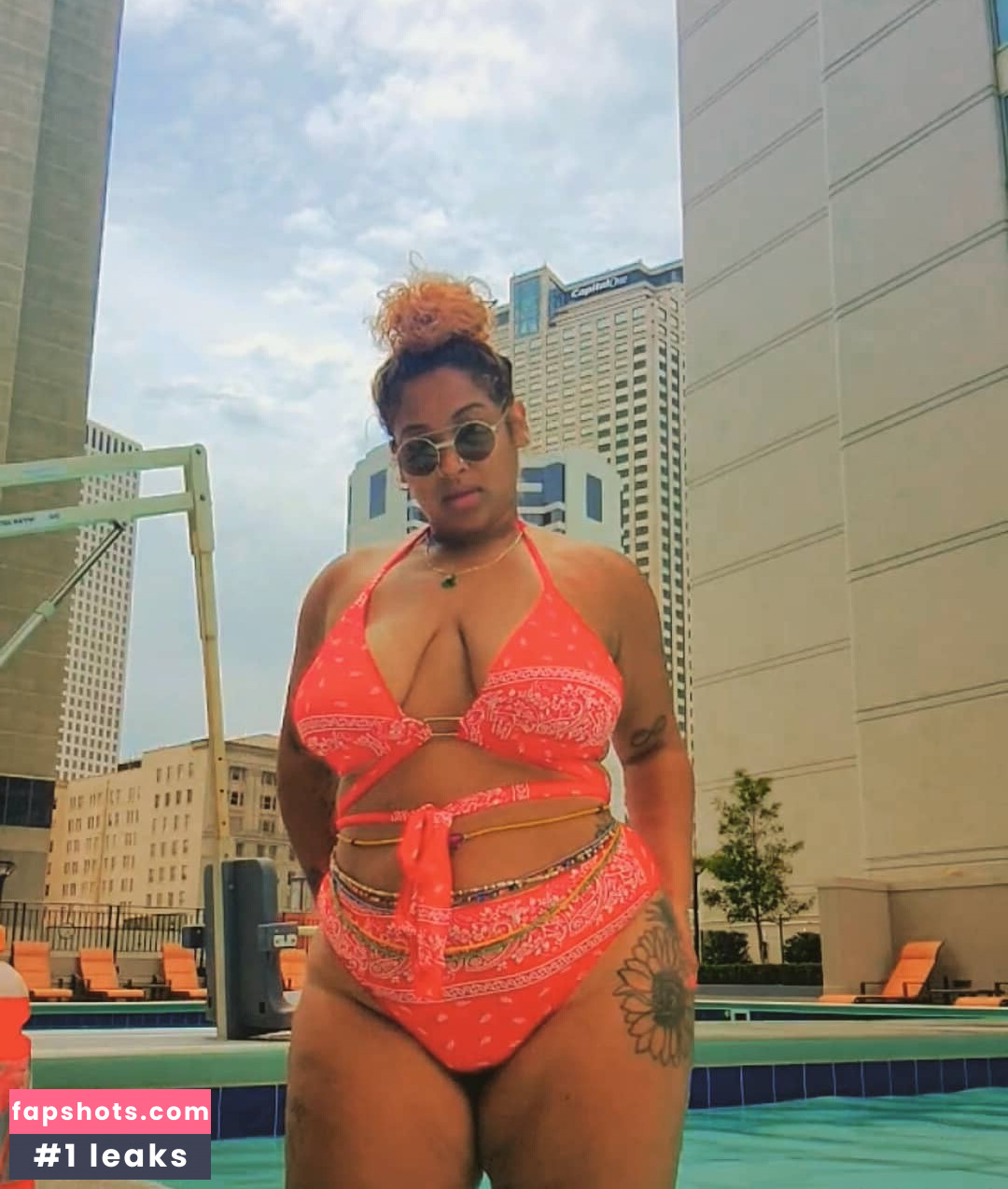 TheeChinaWhite nude babe gallery