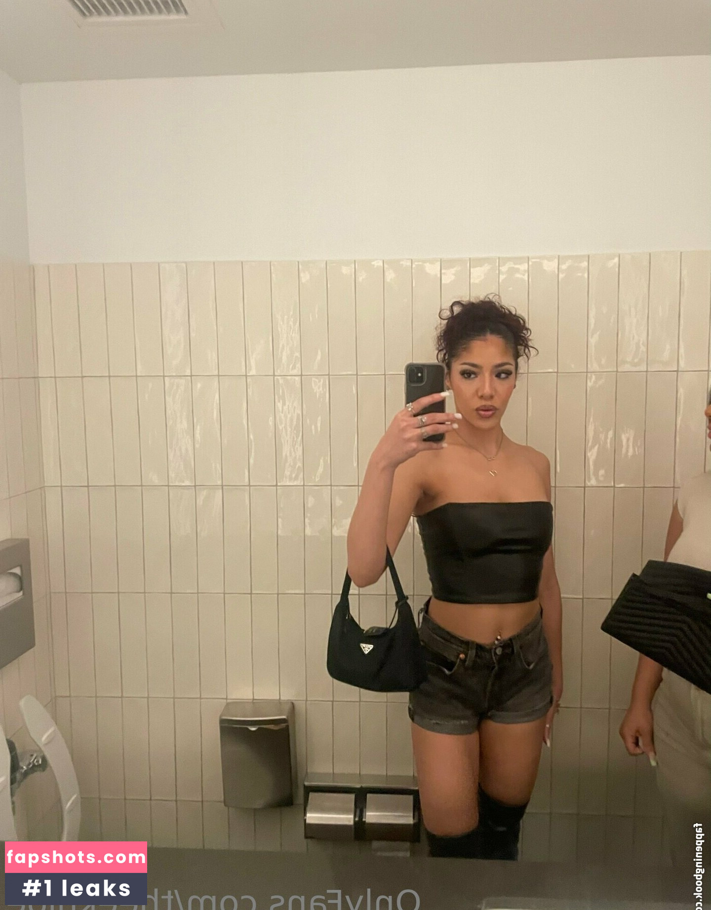 theekhloe Nude Leaks OnlyFans Photos #18 - LeakJerk