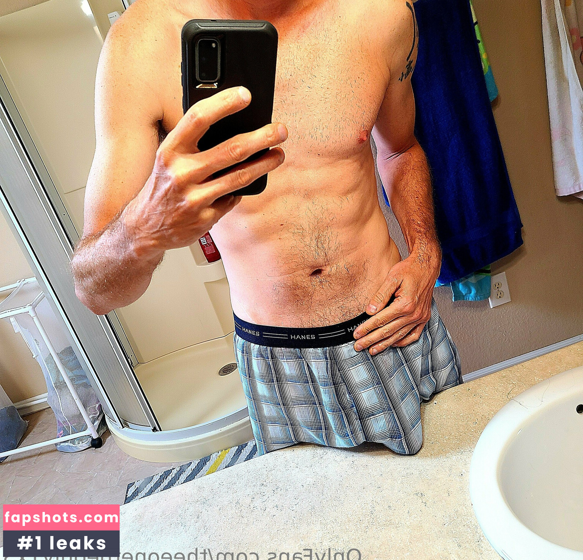 theeonetheonly1x3 gallery photo #2