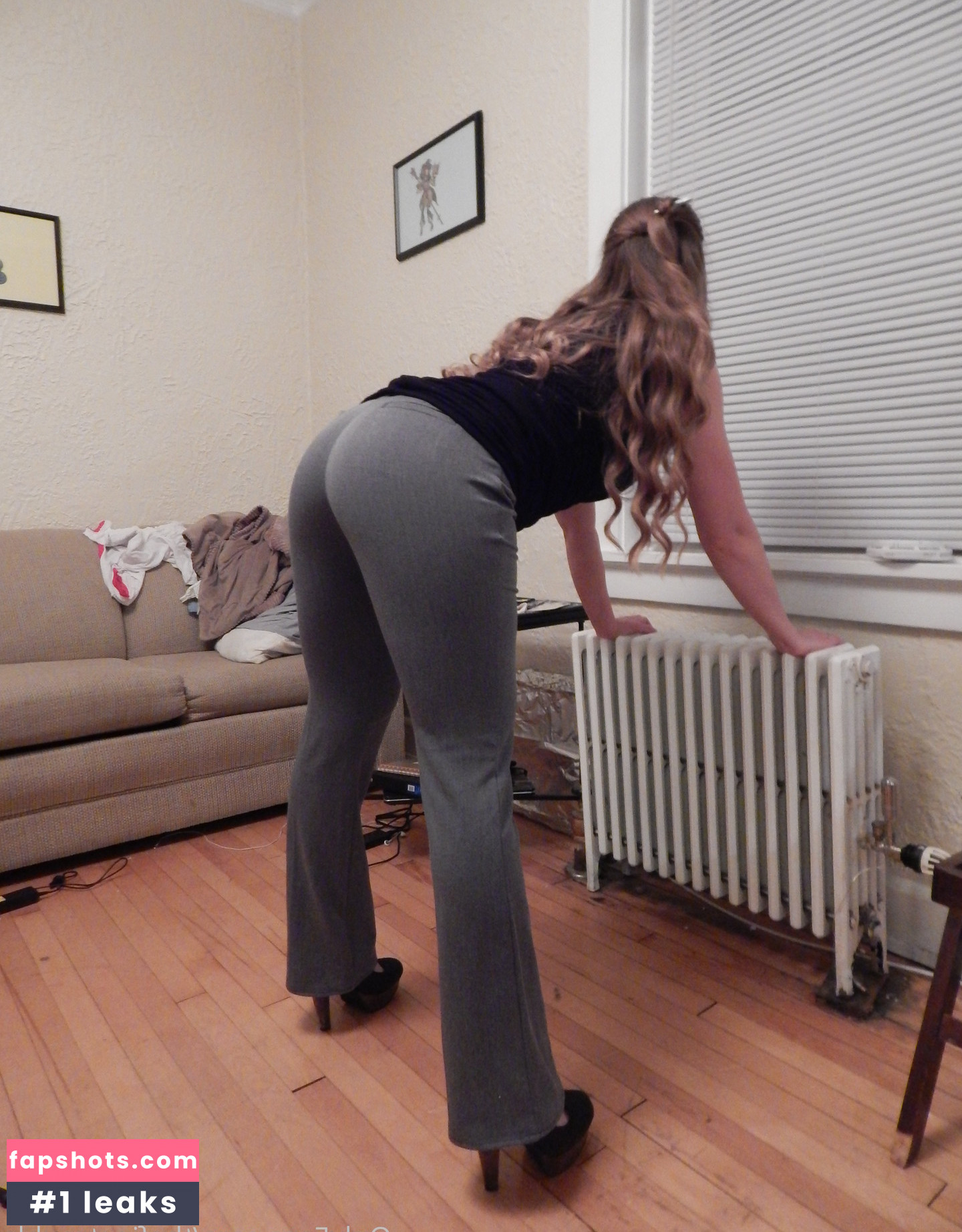 Thefinetrouble Cosplay gallery photo #32