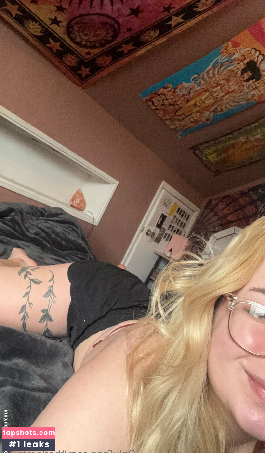 theflorafawn gallery photo #2