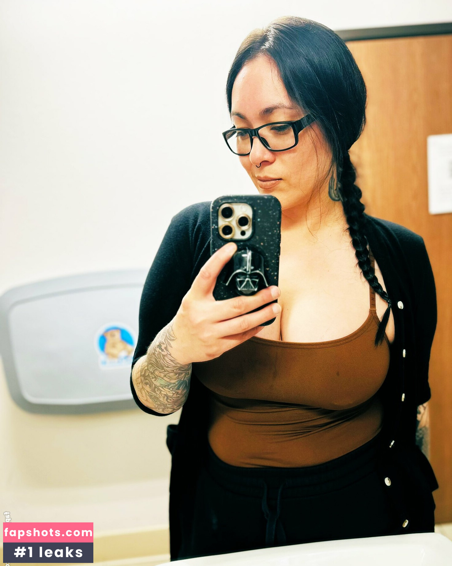 theFOWLISHHOUND gallery photo #2