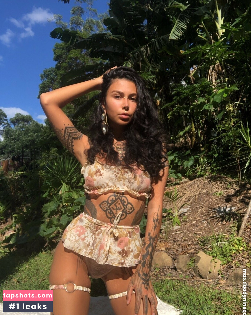 Thefreeelf gallery photo #3