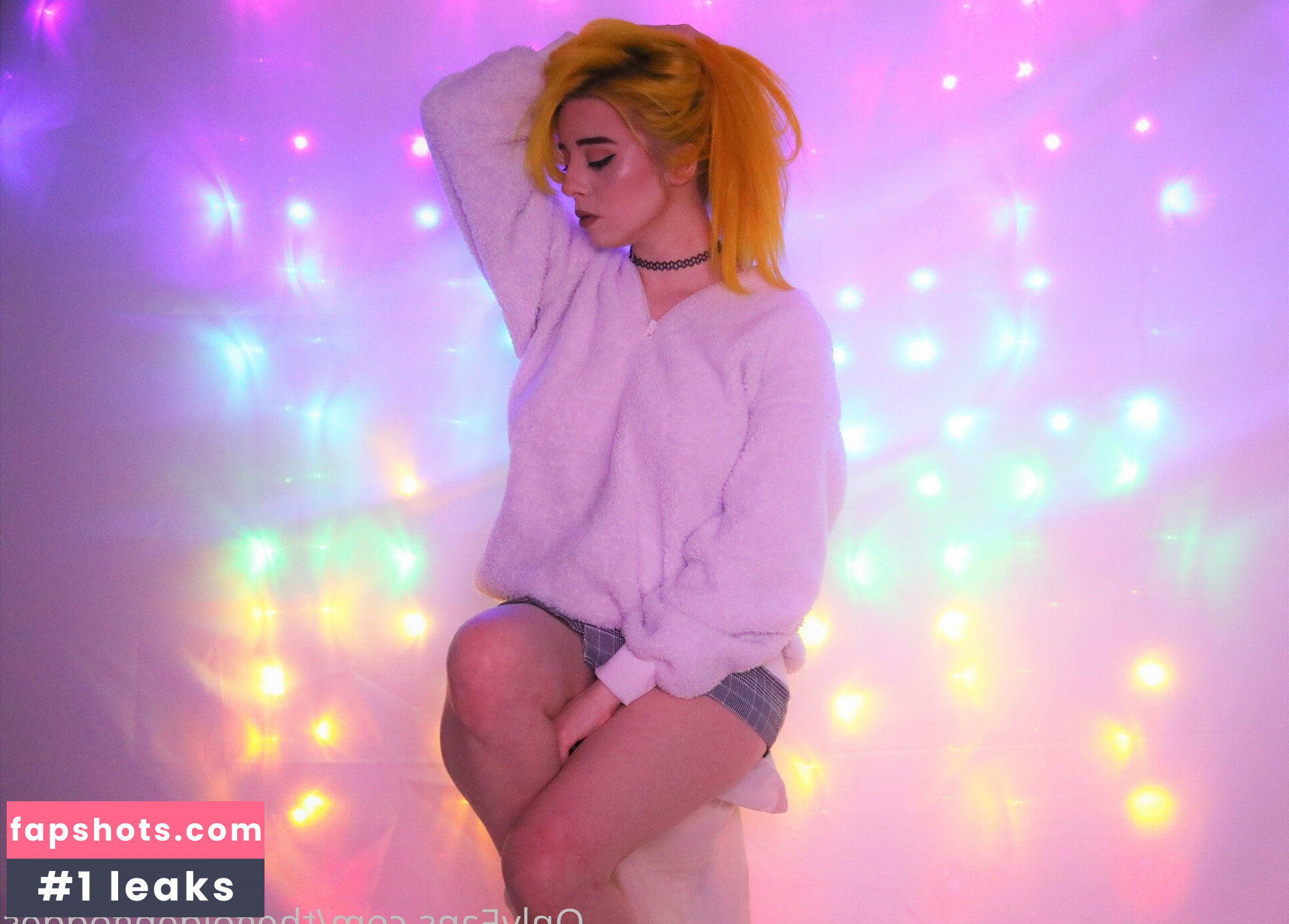 TheGoldenGoddes gallery photo #55