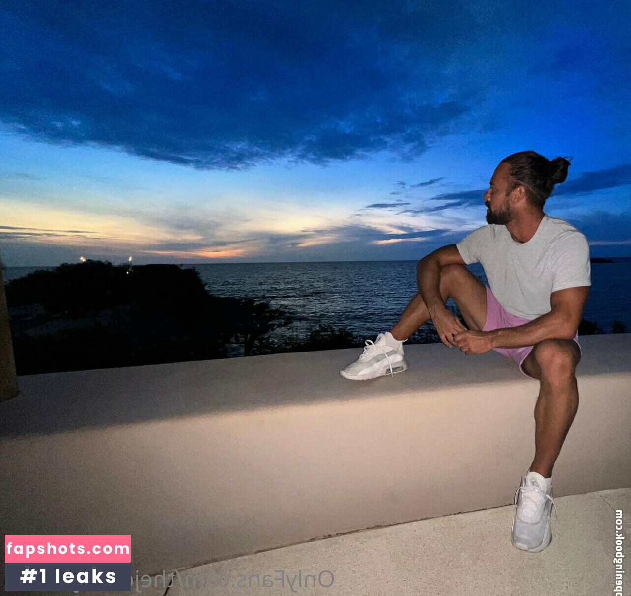 thejohnnycastle gallery photo #34