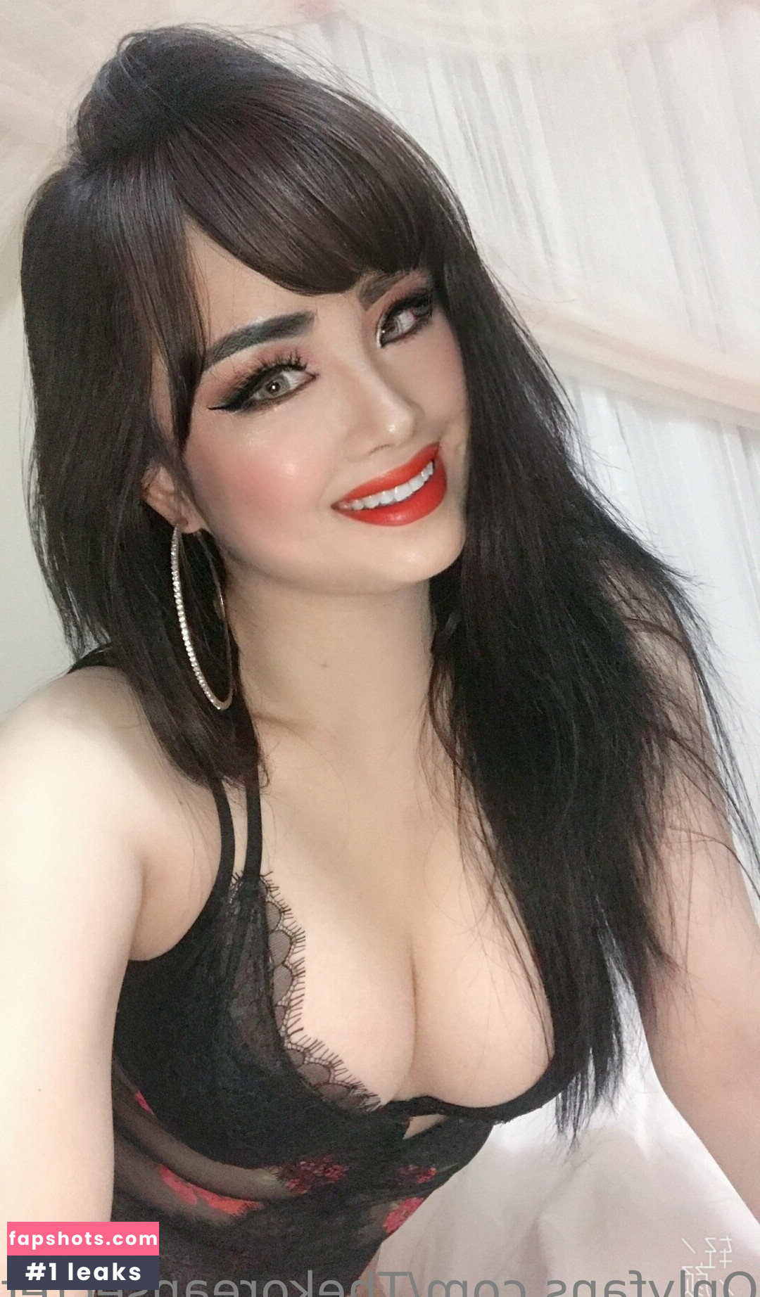 thekoreansecretary nude babe gallery