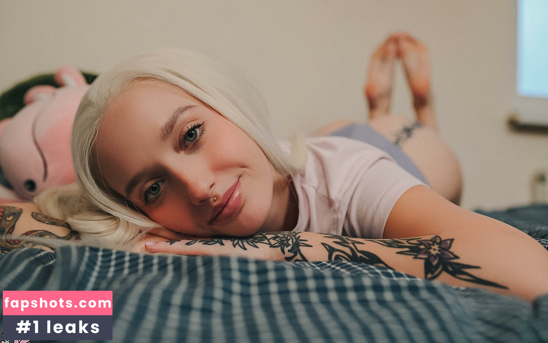 Thelolaboop gallery photo #19