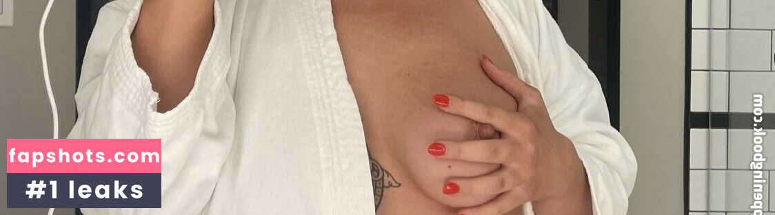 Themikaylaarnett gallery photo #3