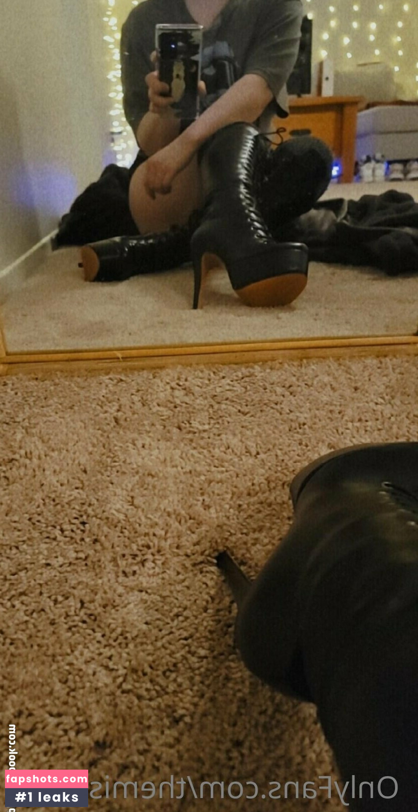 TheMissChan gallery photo #12